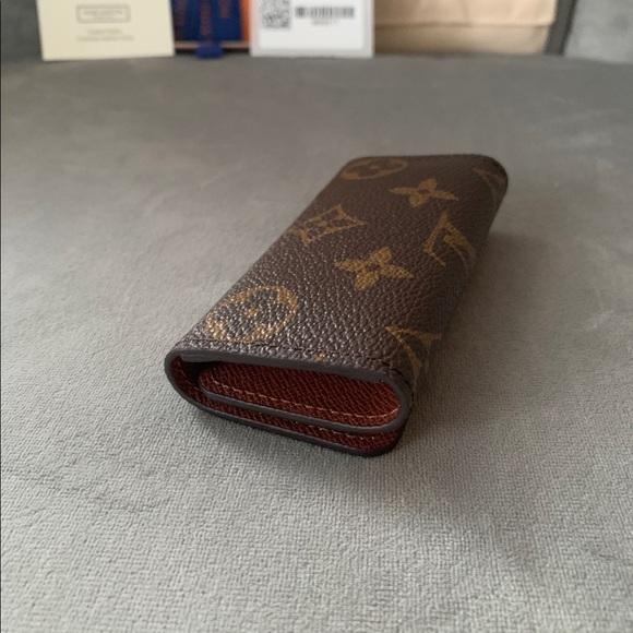 BNIB Authentic Louis Vuitton 4 key holder - Picture 8 of 10